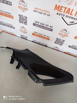 Накладка задньої стійки ліва VF8 BIN30004113 фото