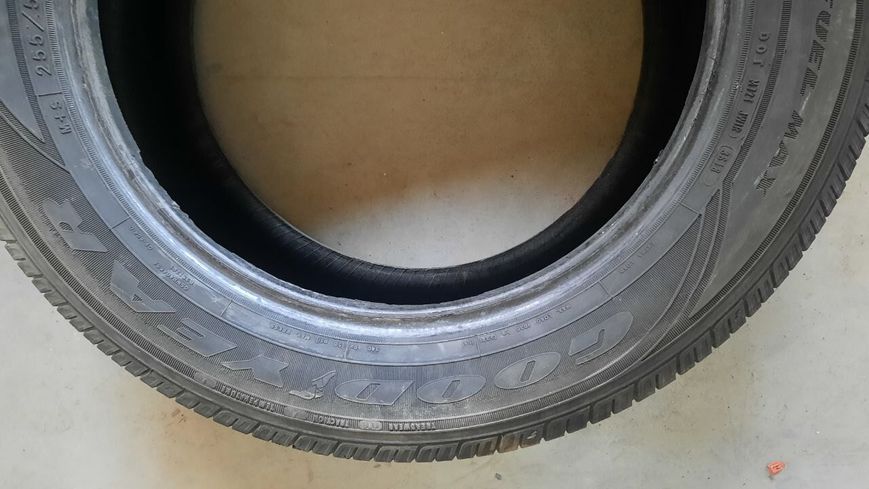 Колесо (Шина) всесезон 255/55 R18 GOODYEAR 5000R42 фото